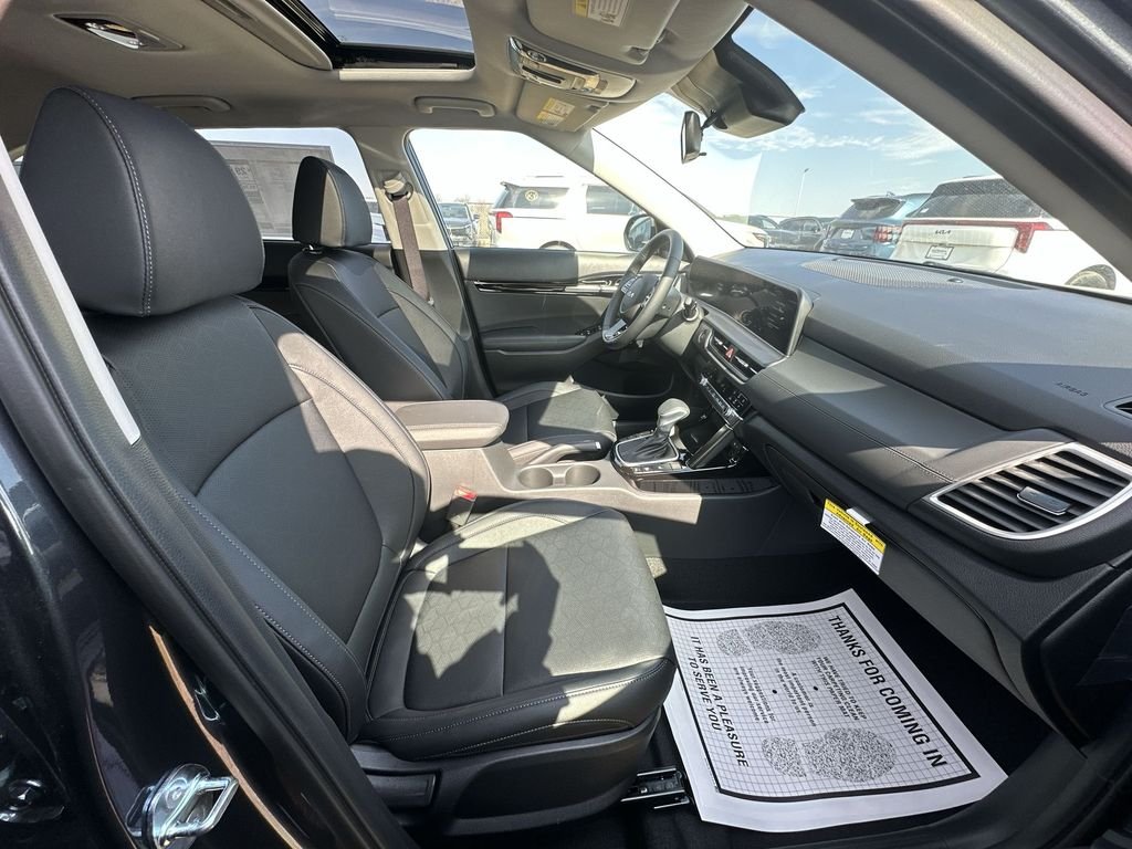 New 2026 Gray Kia EX image 16