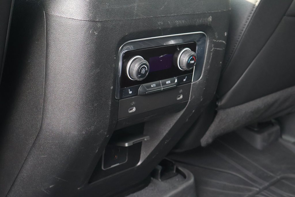 Used 2022 Blue Chevrolet Z71 image 36