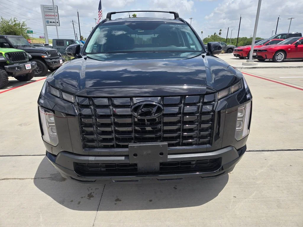 Used 2025 Black Hyundai XRT image 8