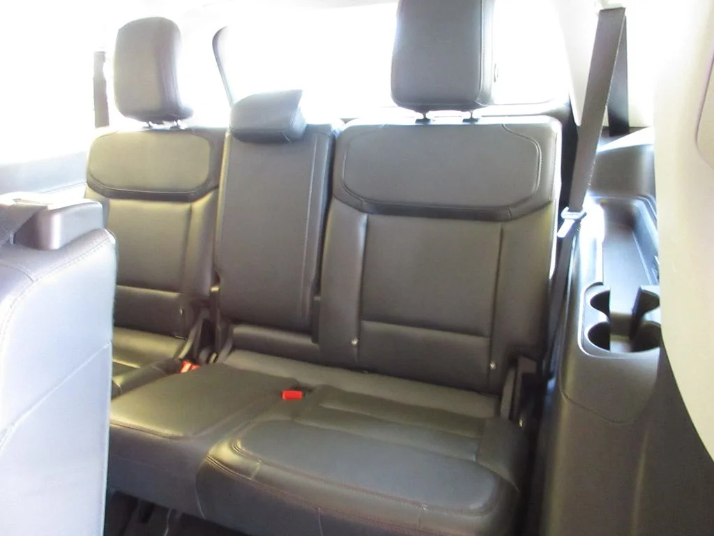 Certified Used 2025 Agate Black Metallic Ford Active image 24