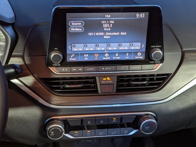 2024 Nissan Altima SV - Photo 18