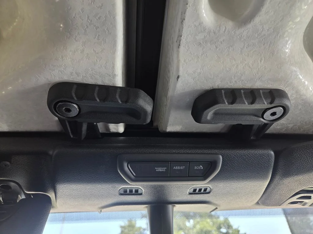 Used 2020 Green Jeep Unlimited Sahara image 19
