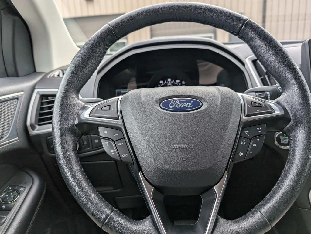 Used 2024 White Ford SEL image 16