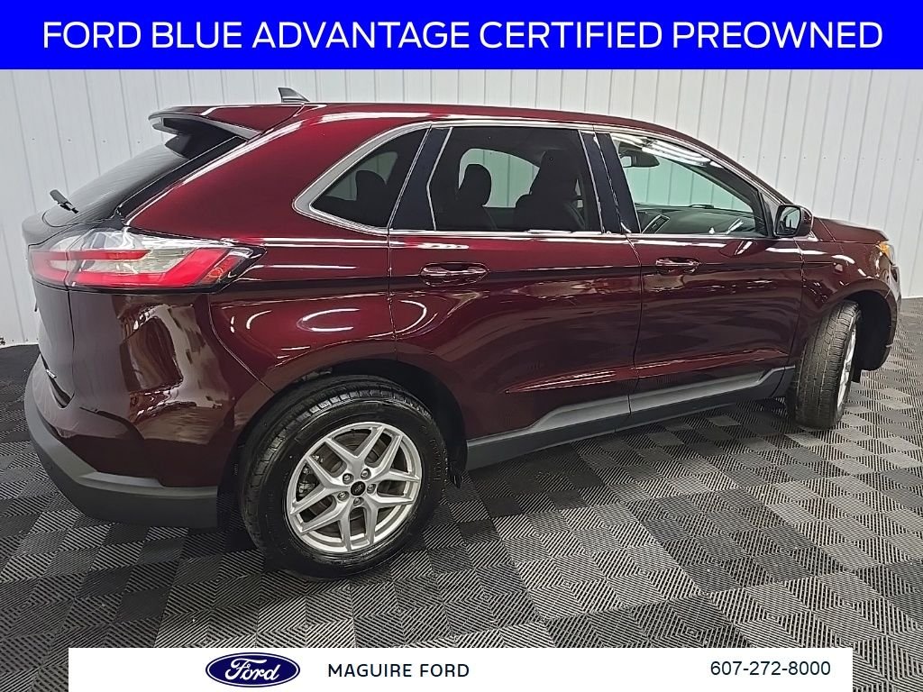 Used 2023 Burgundy Ford SEL image 4