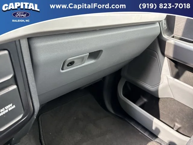 Used 2025 White Ford XLT image 27