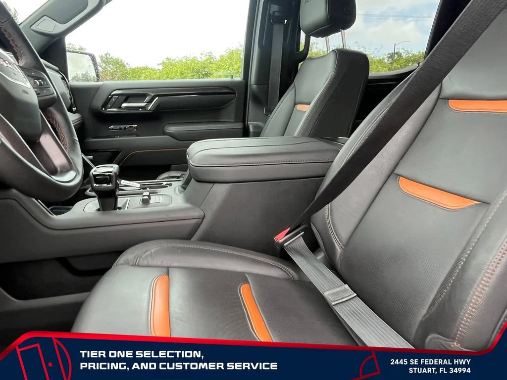 Used 2025 Summit White GMC AT4 image 10