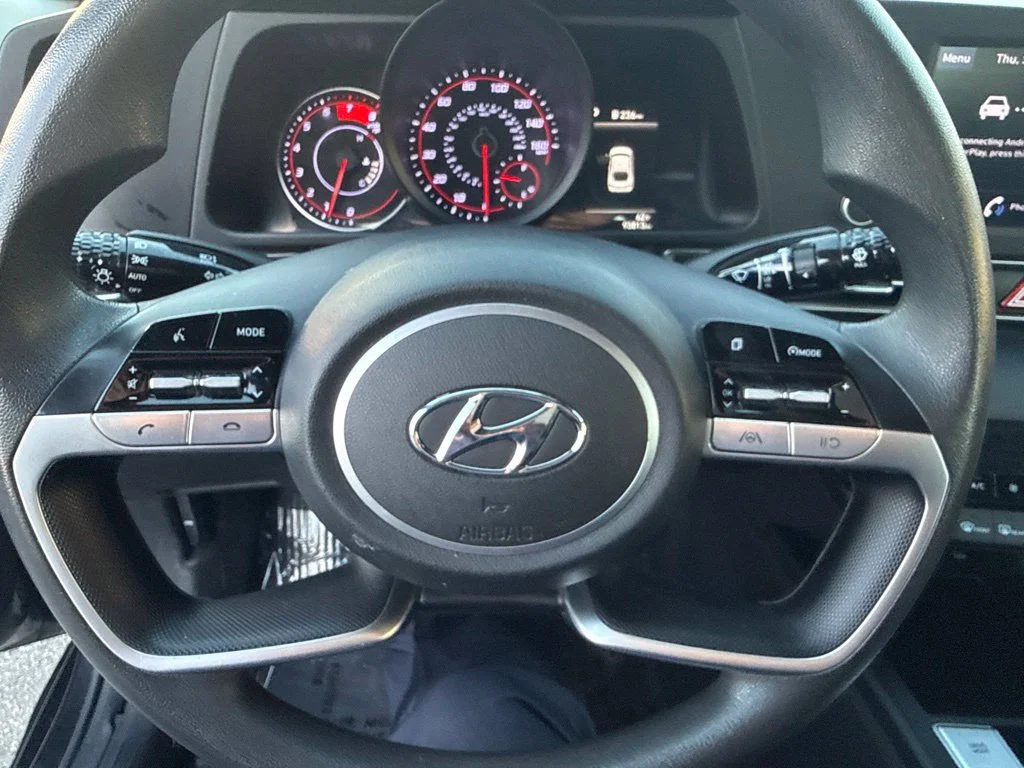 Used 2022 Gray Hyundai SEL image 19