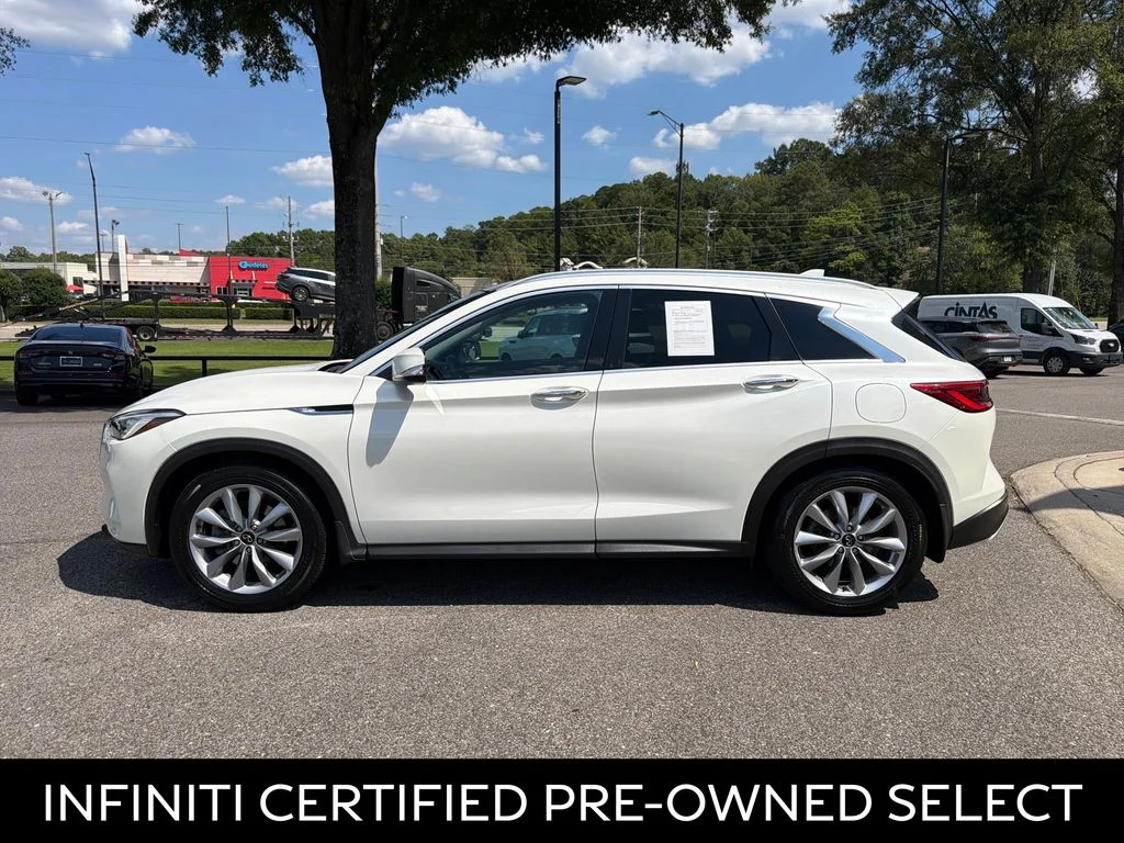 Certified Used 2020 Majestic White INFINITI LUXE image 7