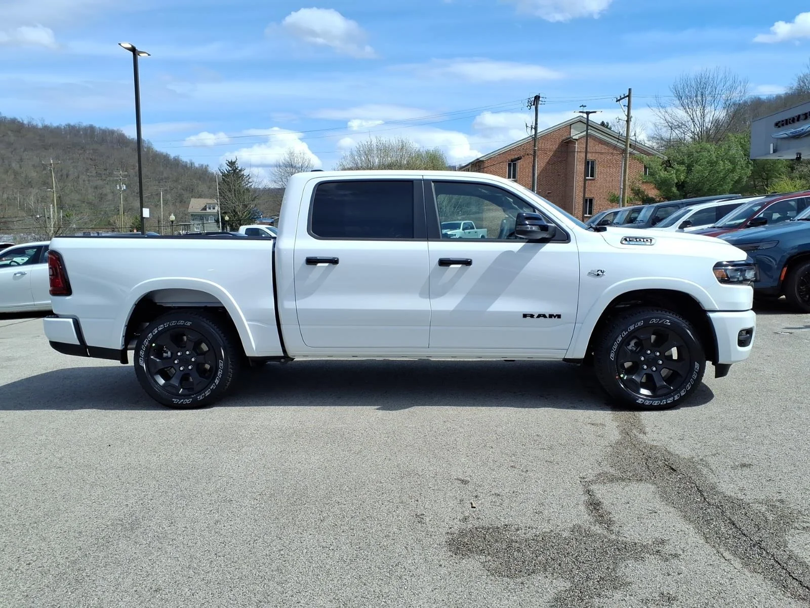 New 2026 Bright White Clear-Coat Exterior Paint RAM Big Horn/Lone Star image 2