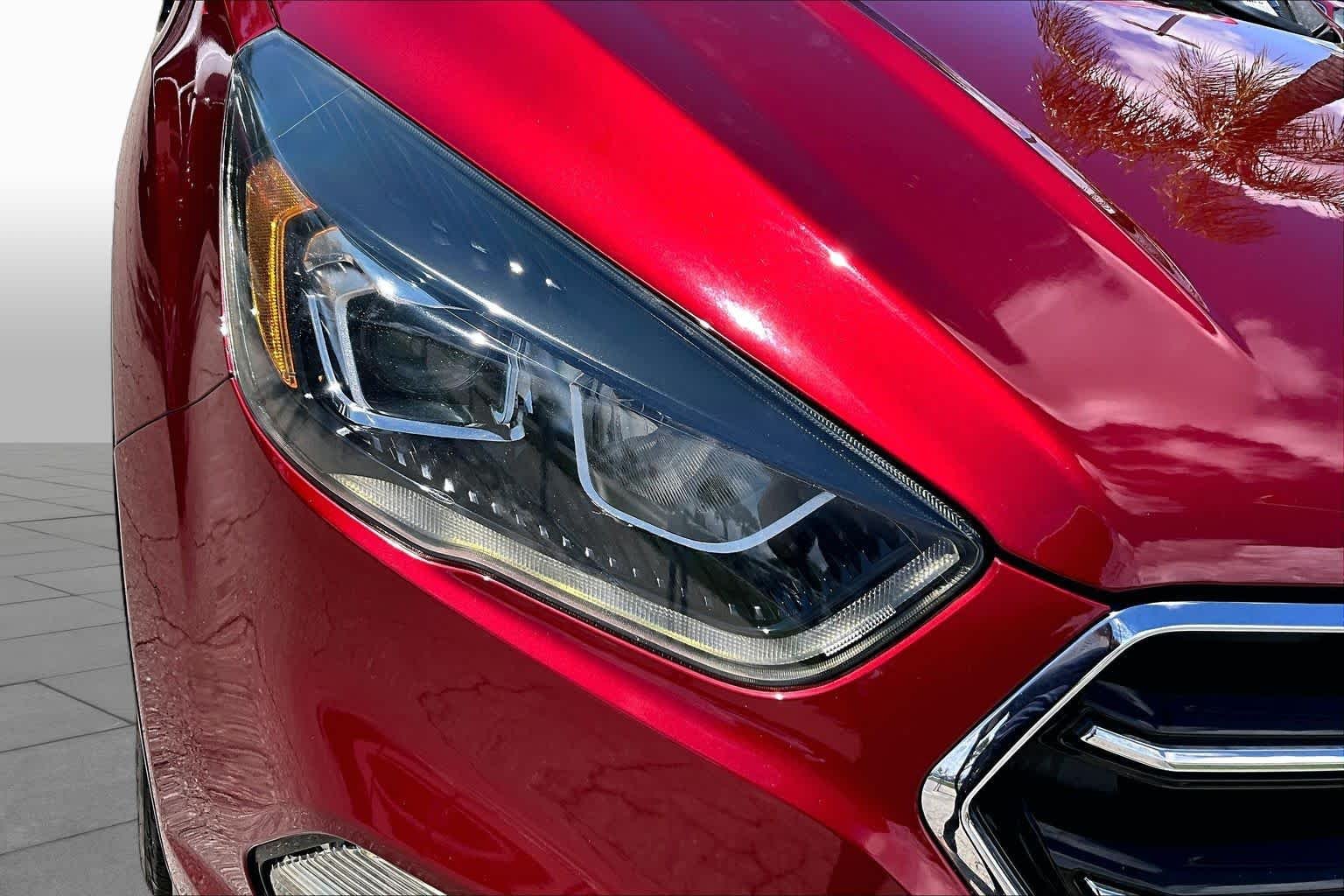 Used 2017 Ruby Red Metallic Tinted Clearcoat Ford SE image 27
