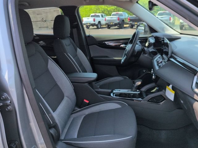 New 2026 Sterling Gray Metallic Chevrolet LT image 29