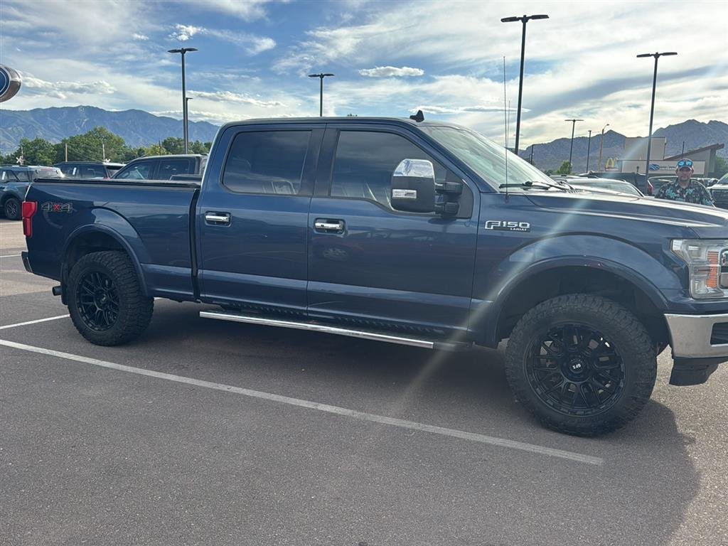 Used 2019 Blue Jeans FORD LARIAT image 4