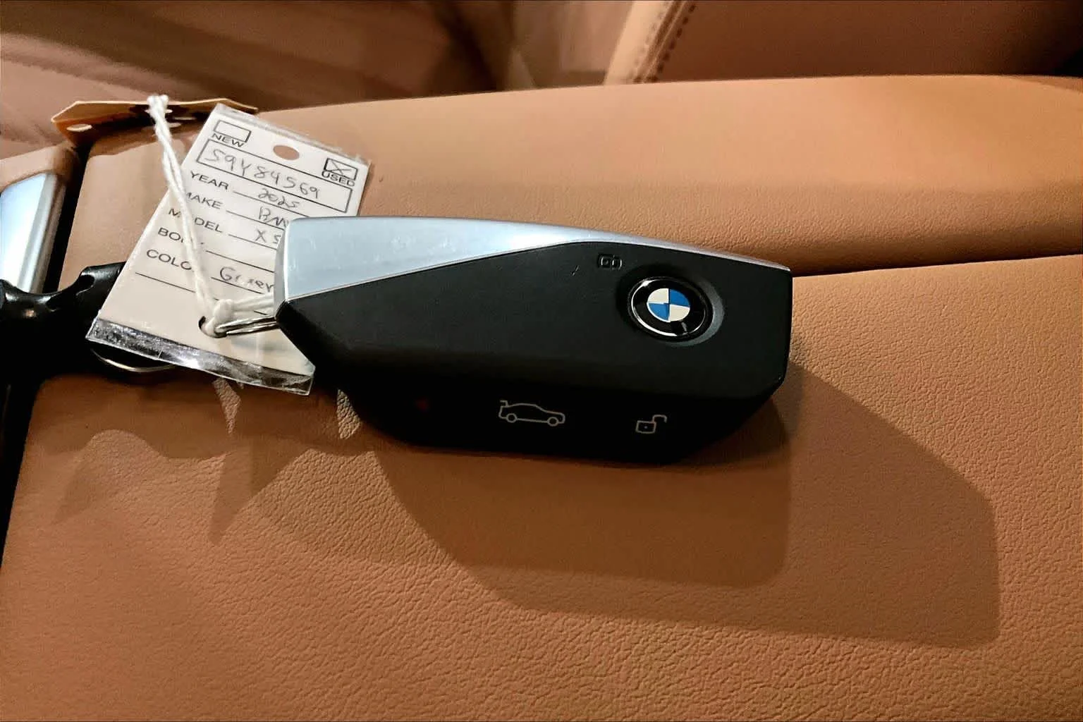 Certified Used 2025 Manhattan Green Metallic BMW xDrive40i image 14