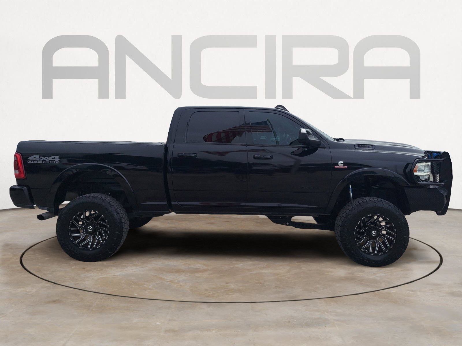 Used 2021 Diamond Black Crystal Pearlcoat Ram Laramie image 11