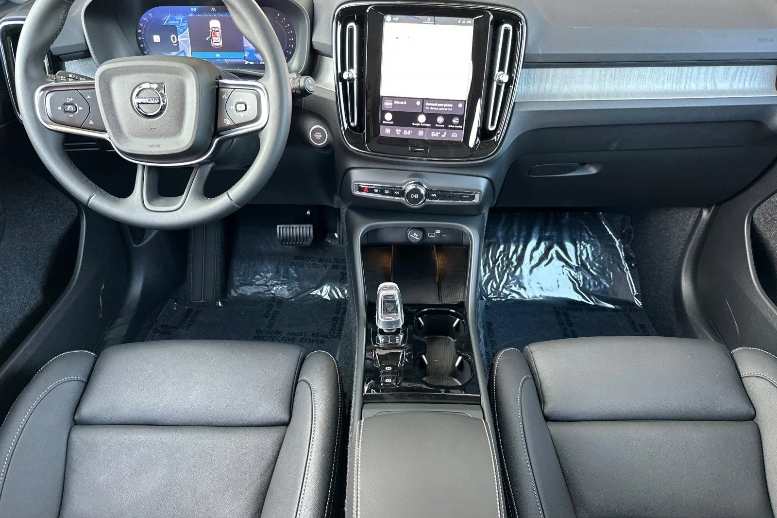 New 2026 Vapour Grey Volvo Plus image 12