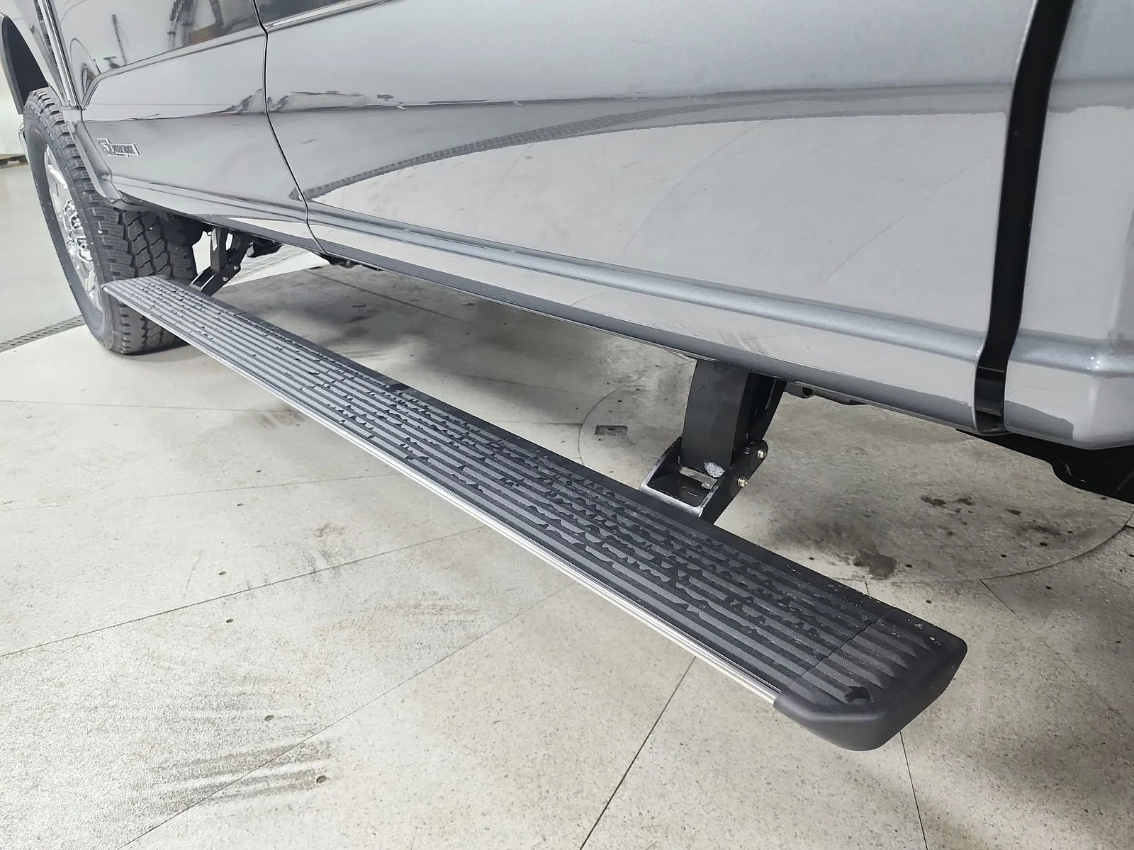 New 2026 Carbonized Gray Metallic Ford F-250® Lariat® image 49