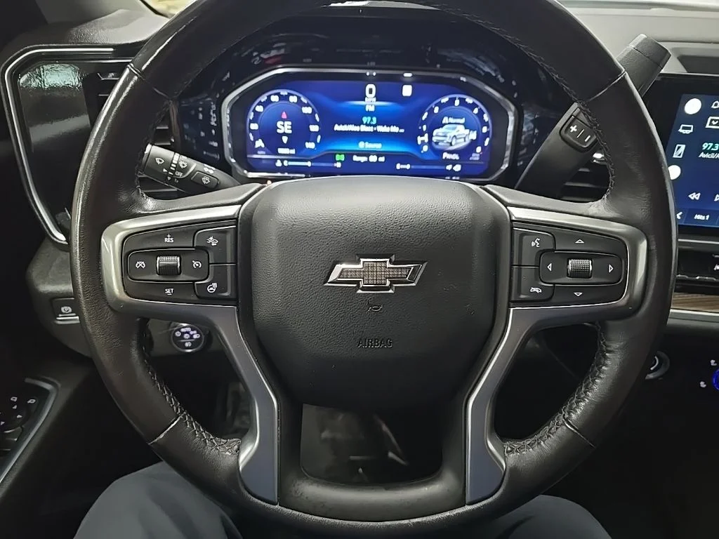 Used 2022 White Chevrolet RST image 18