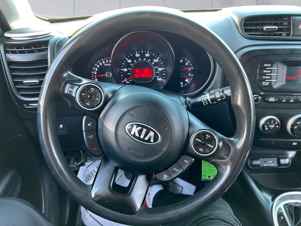 Used 2016 Gray Kia Base image 9