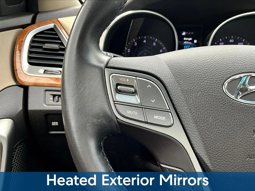 Used 2014 Green Hyundai Base image 13