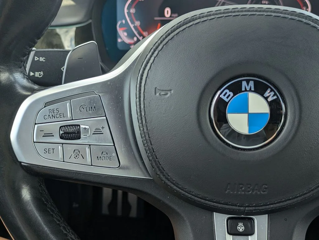 Used 2020 Gray BMW 750i xDrive image 16