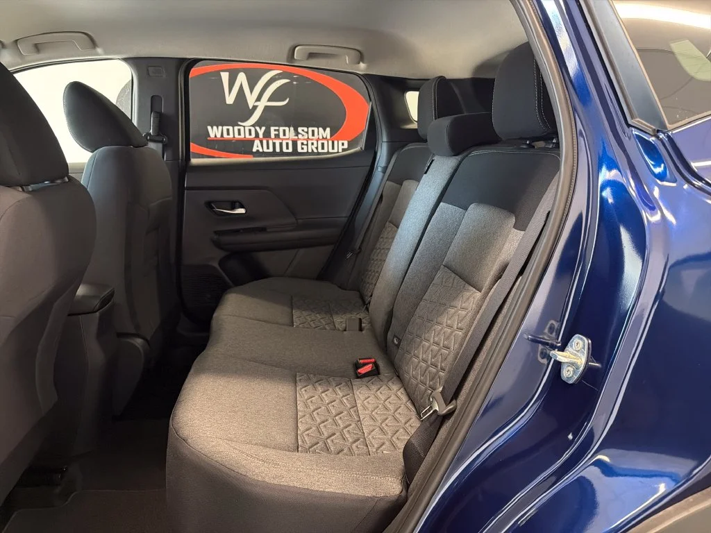 New 2027 Blue Nissan SV image 9