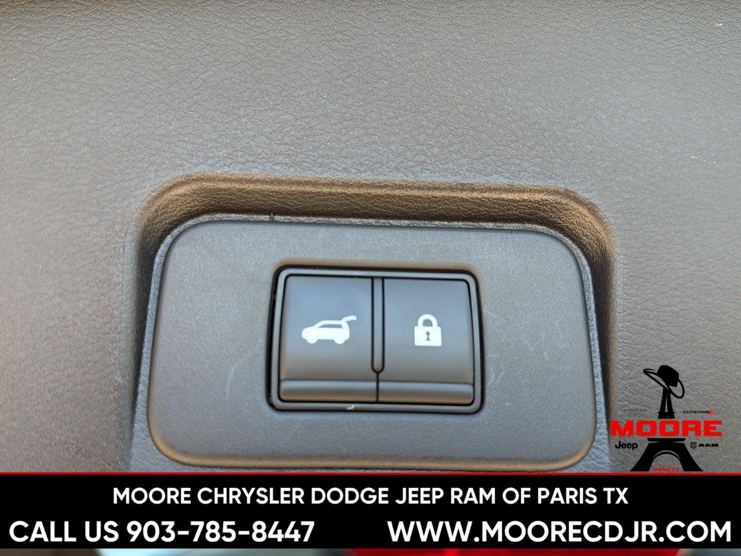 Used 2025 Gun Metallic Nissan SV image 31