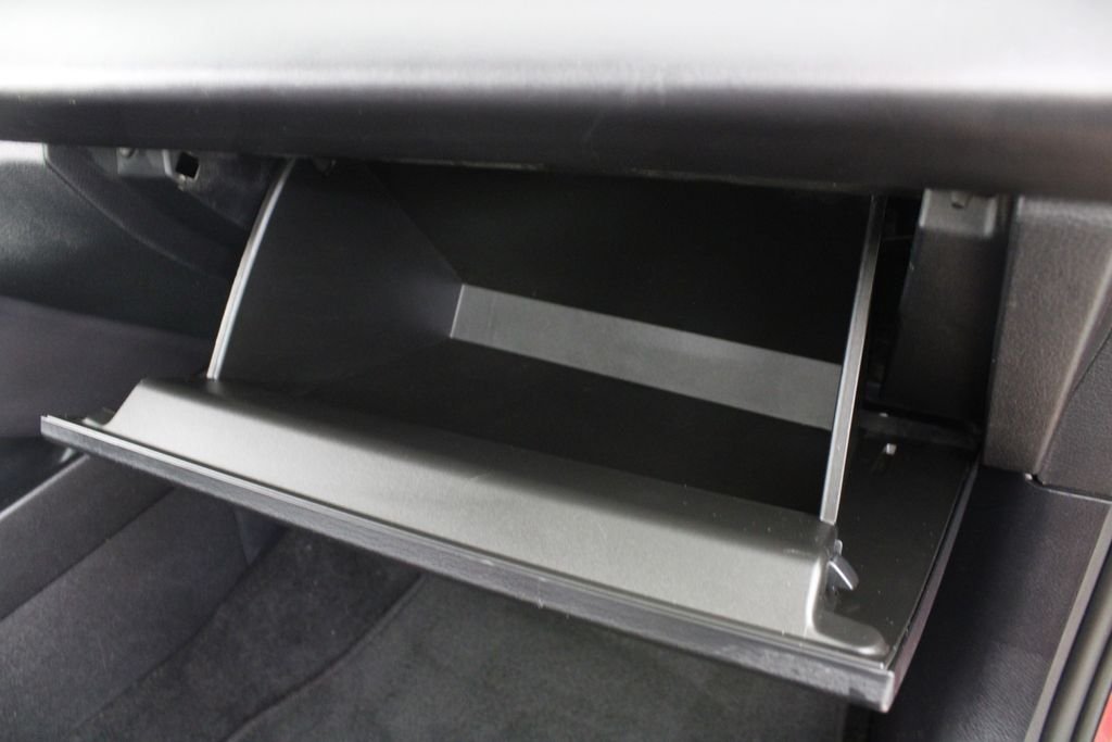 Used 2024 Red Mitsubishi SE image 19