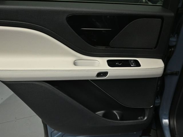 2025 LINCOLN AVIATOR - Image 25