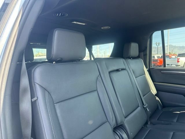 2025 Chevrolet Suburban Z71 - Photo 29