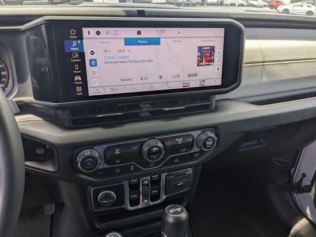 Used 2024 Silver Zynith Clearcoat Jeep Sport S image 21