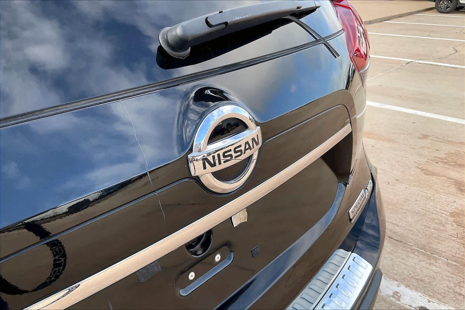 Used 2019 Magnetic Black Pearl Nissan S image 29