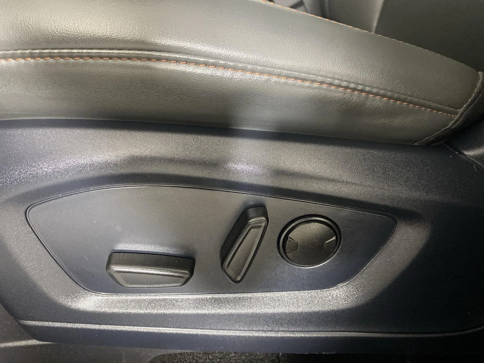 Used 2025 Carbonized Gray Ford Active image 11