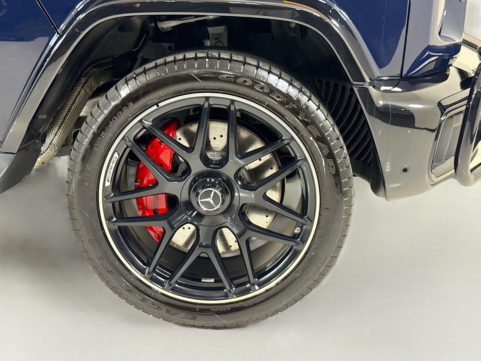 Used 2026 Brilliant Blue Metallic Mercedes-Benz AMG® G 63 | Manufaktur Interior Pkg + | Night Pkg Plus image 40