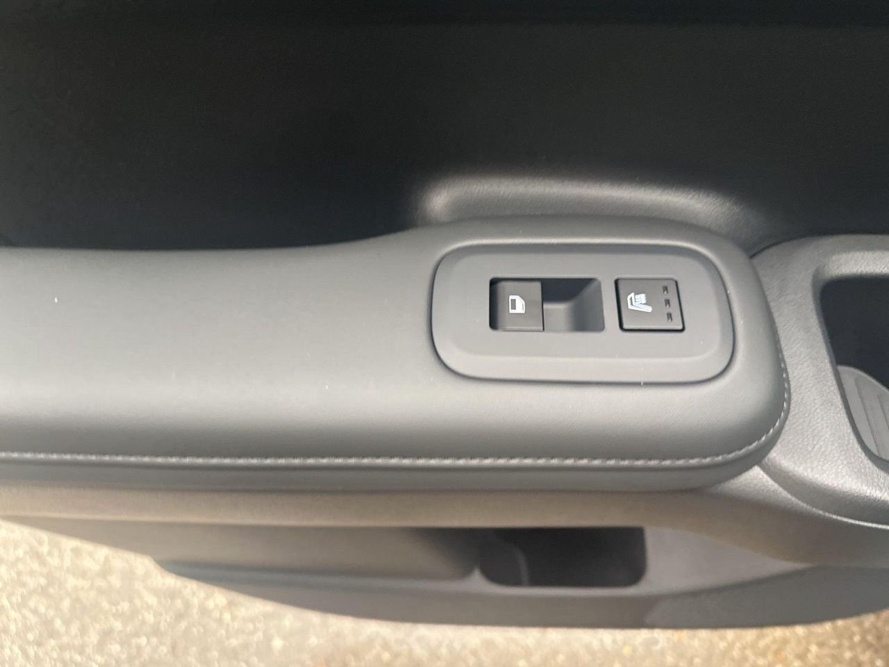 2026 Hyundai Santa Fe Limited - Photo 36