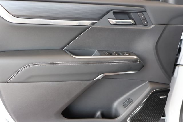 New 2026 Summit White GMC Elevation image 13