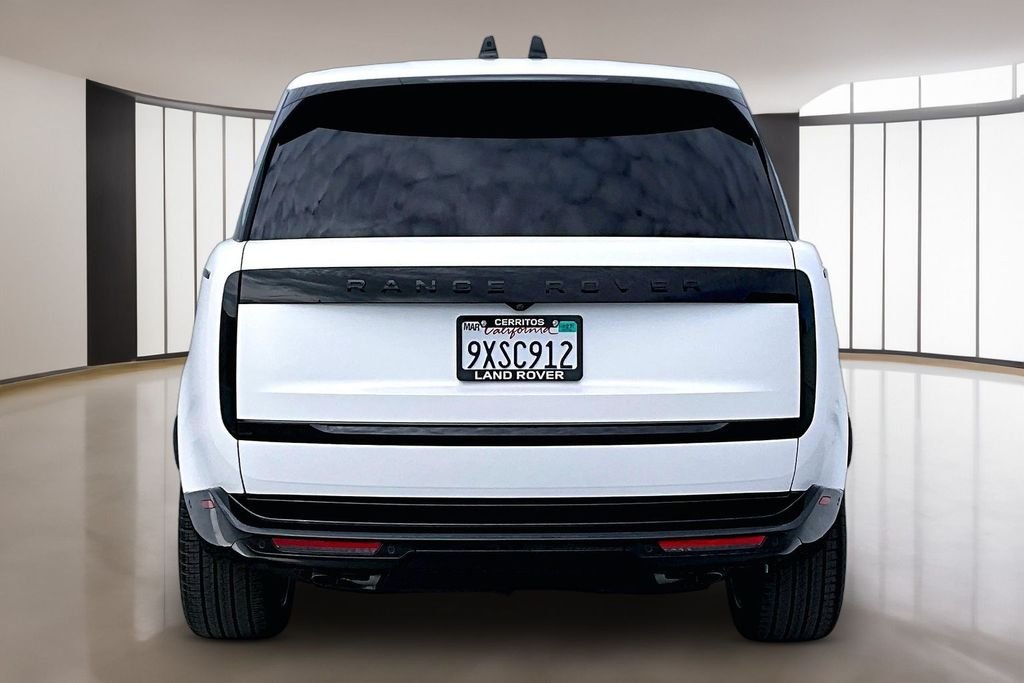 Certified Used 2025 Icy White Satin Land Rover Autobiography image 5