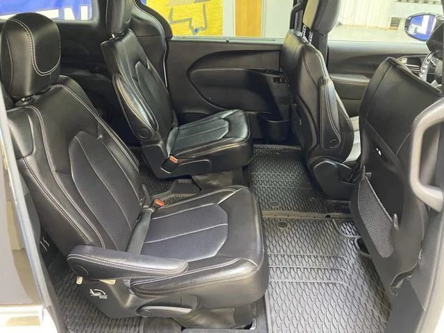 2026 Chrysler Pacifica Select - Photo 27
