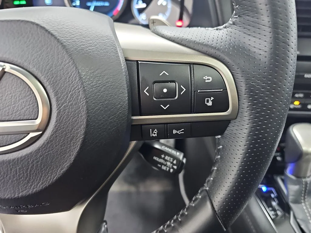 Used 2017 White Lexus 350 F Sport image 20