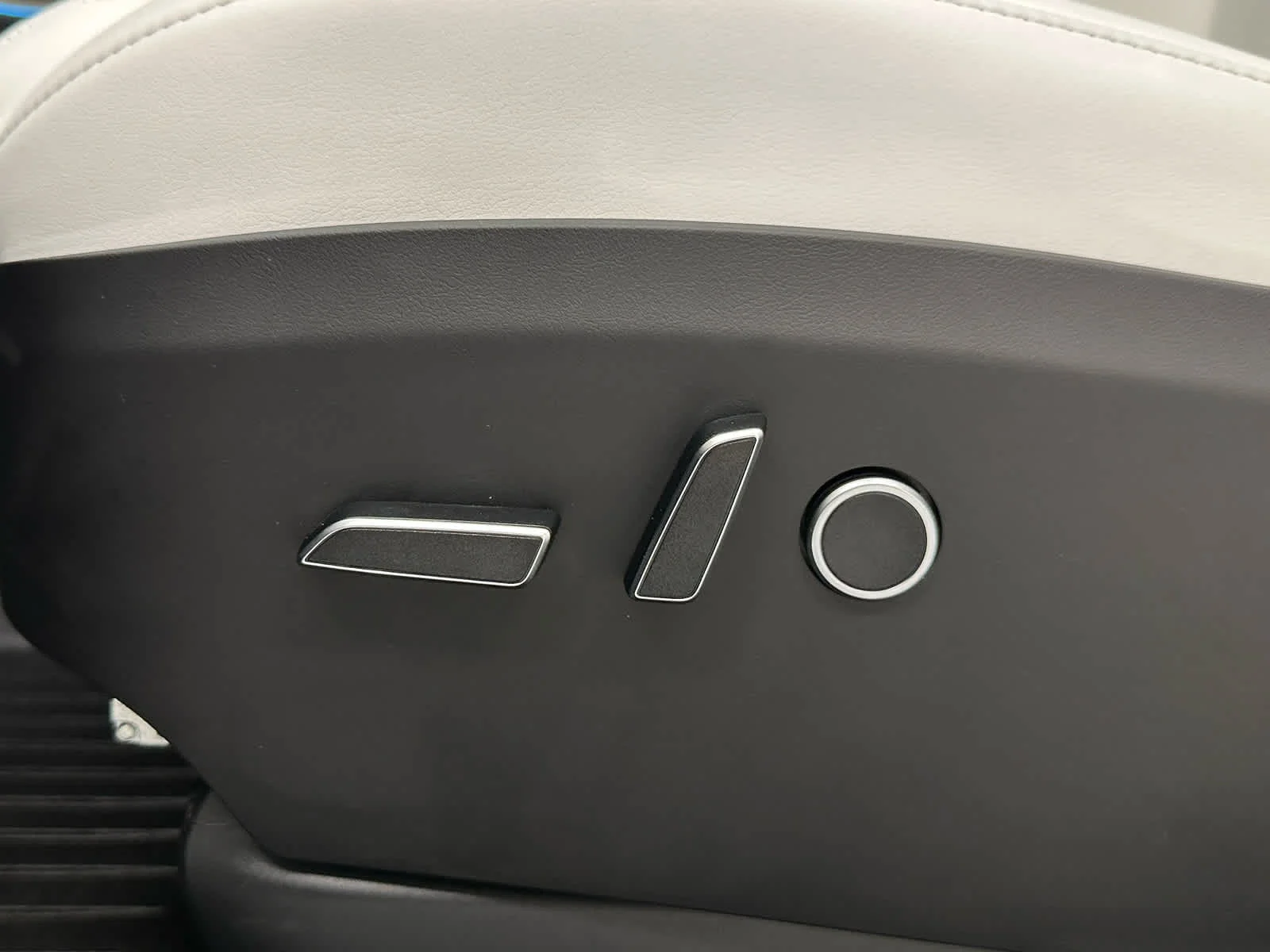 Used 2026 Stealth Grey Tesla  image 12