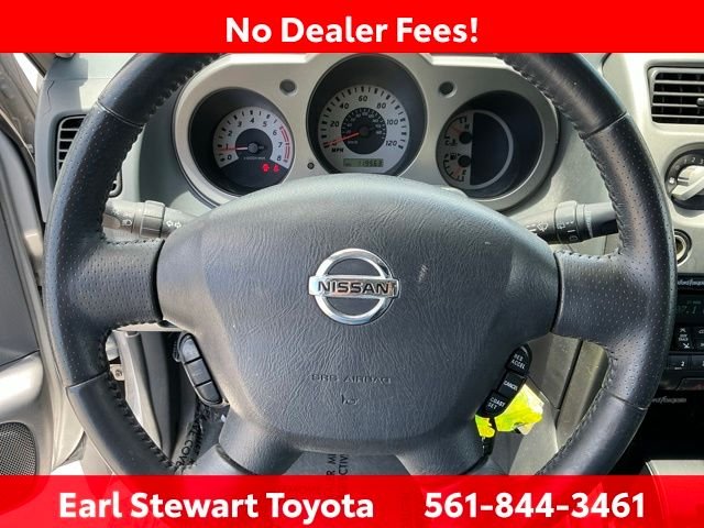Used 2004 Silver Nissan SE image 42