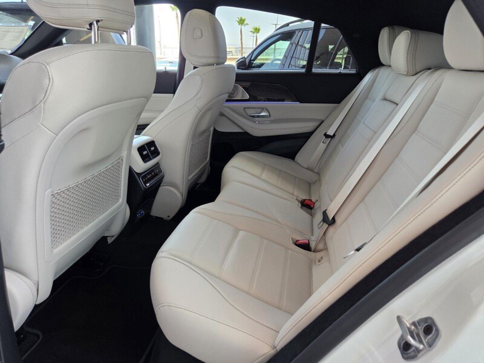 New 2026 Polar White Mercedes-Benz GLE 450 4MATIC® Coupe image 13
