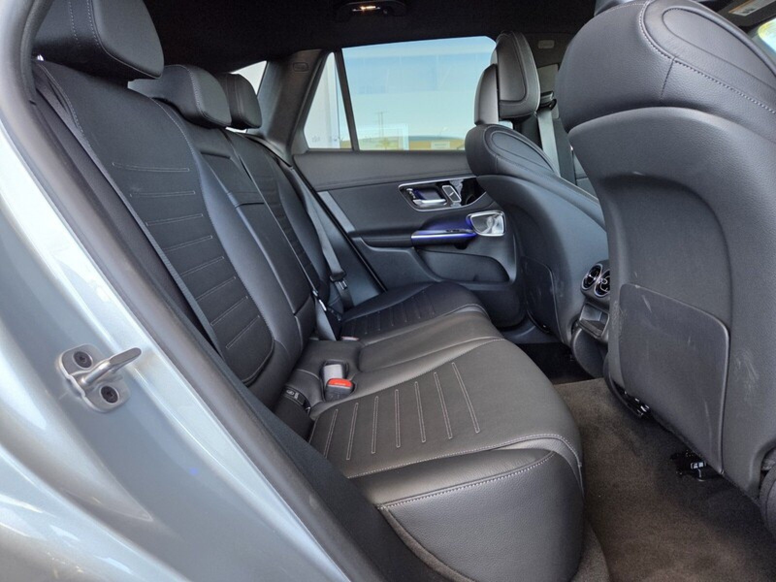 2025 Mercedes-Benz GLC Base - Photo 16