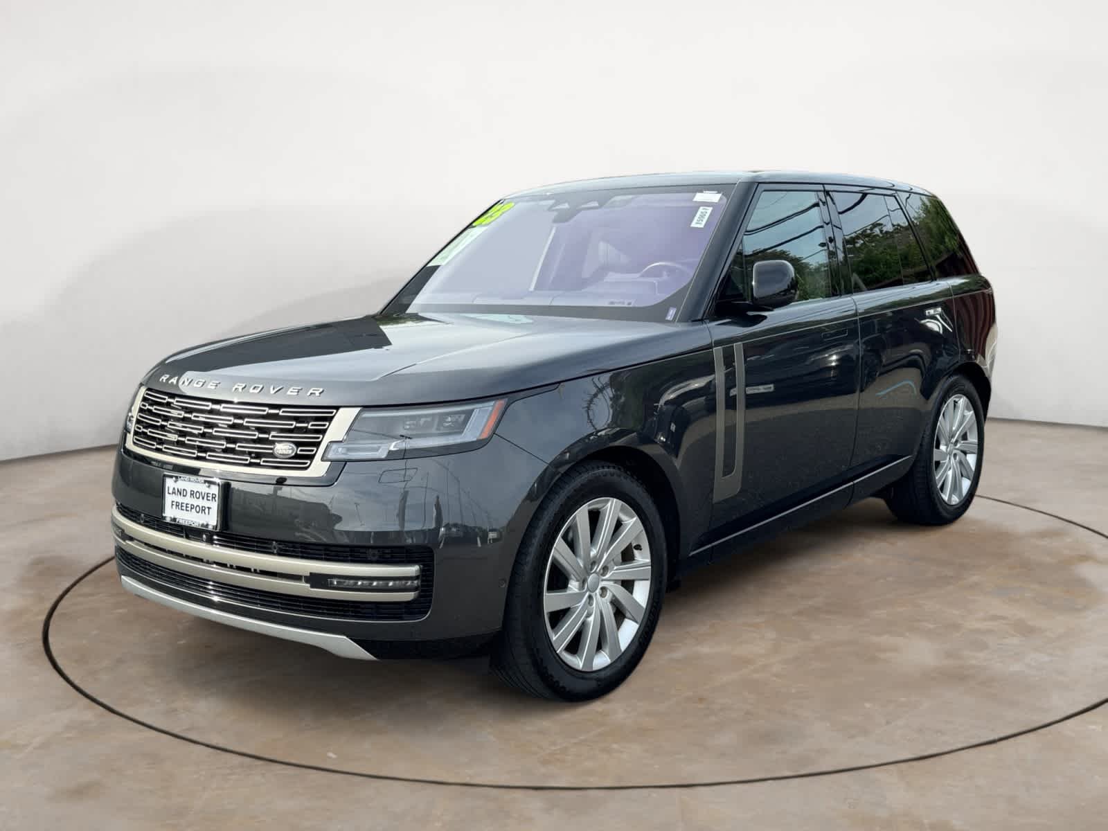 2023 Land Rover Range Rover P400 SWB