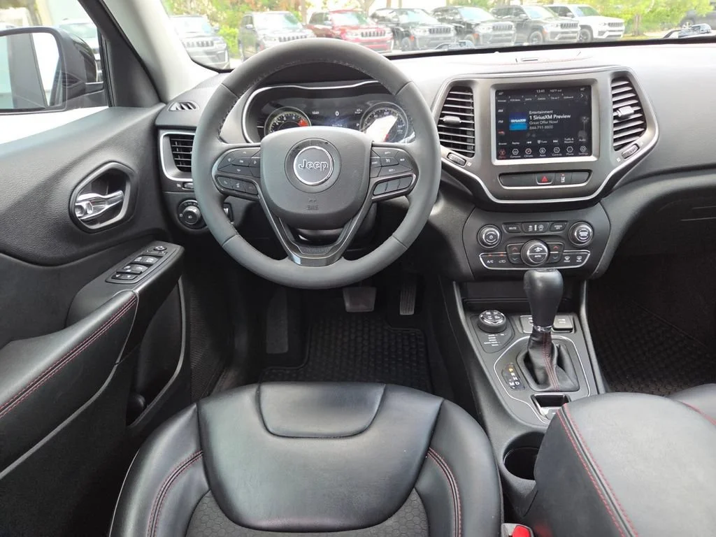 Used 2022 Granite Crystal Metallic Clearcoat Jeep Trailhawk image 26