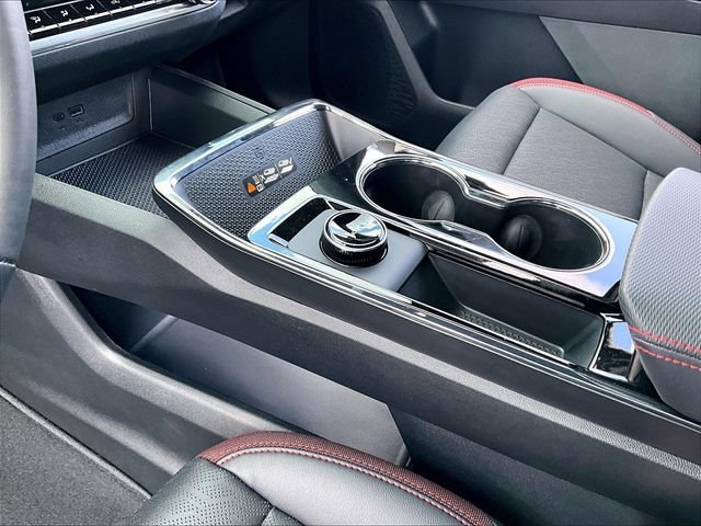 2027 Chevrolet Equinox RS - Photo 13