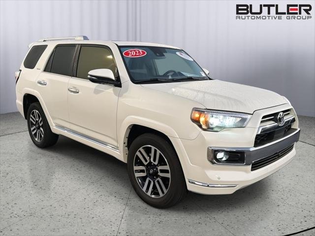 Certified Used 2023 BLIZZARD PEARL Toyota  image 8