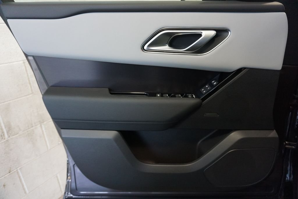 2026 Land Rover Range Rover Velar Dynamic SE - Photo 17
