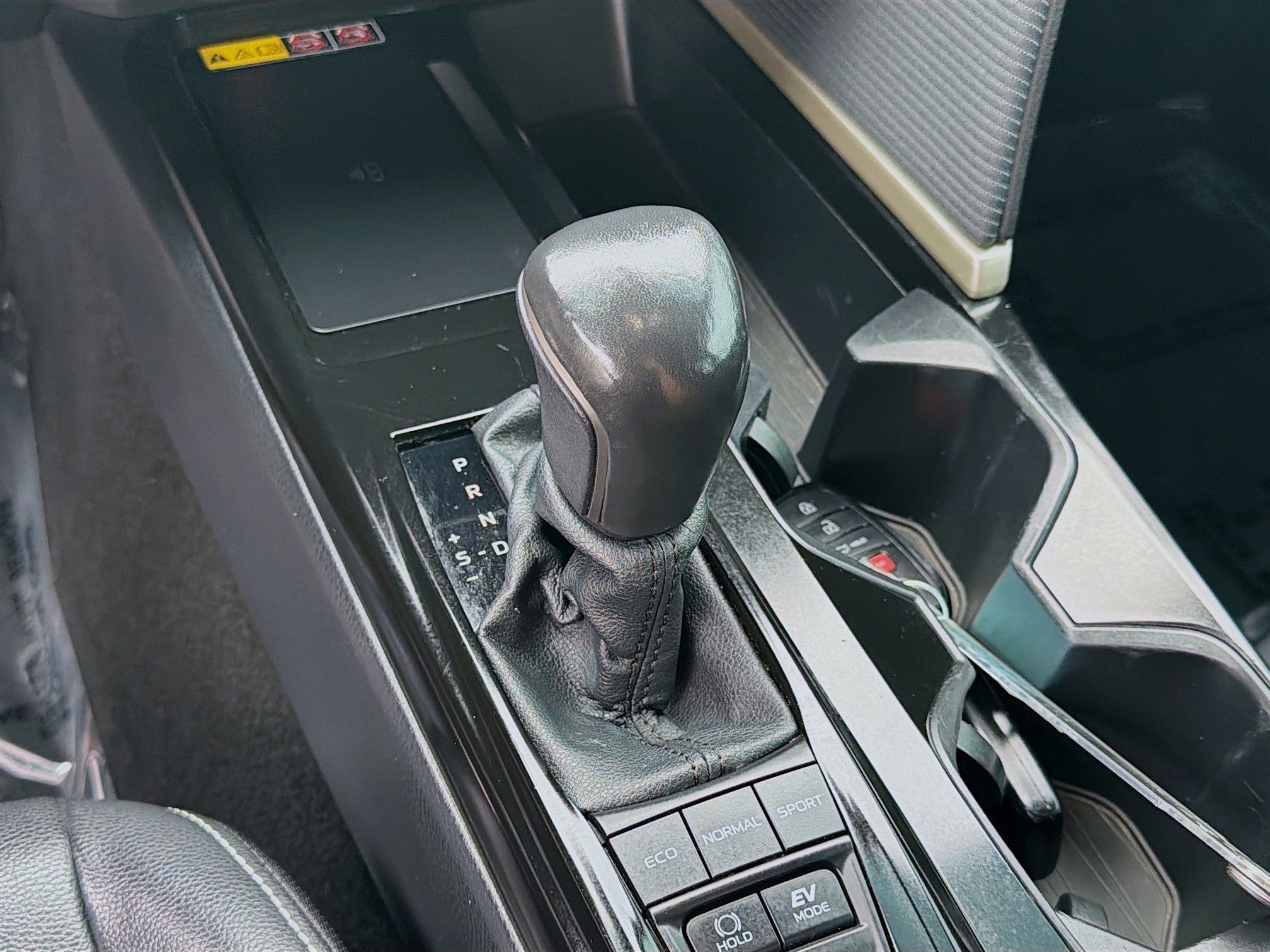Used 2025 Underground Toyota SE image 15