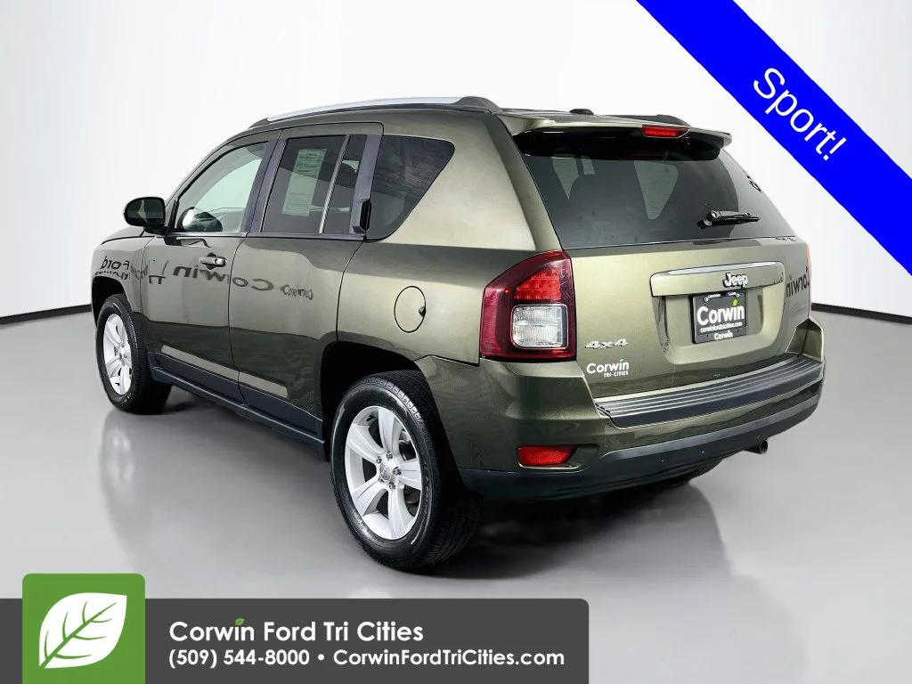 Used 2016 Green Jeep Sport image 10