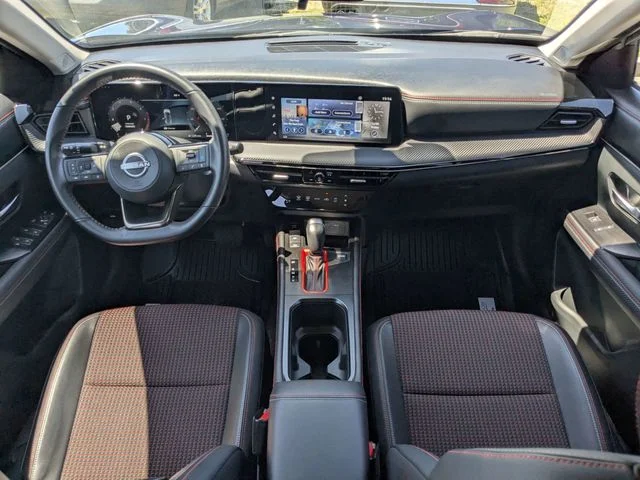2025 Nissan Kicks SR - Photo 11